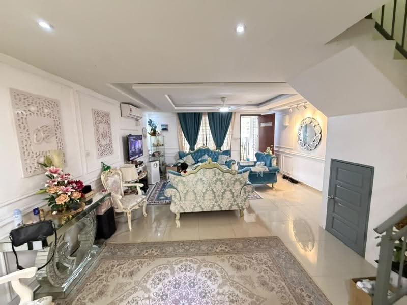 Rumah Teres 2-Tingkat untuk Dijual di Bandar Tasik Puteri (Rawang) - Junior Ong - Living Room - PropertyGuru.com.my