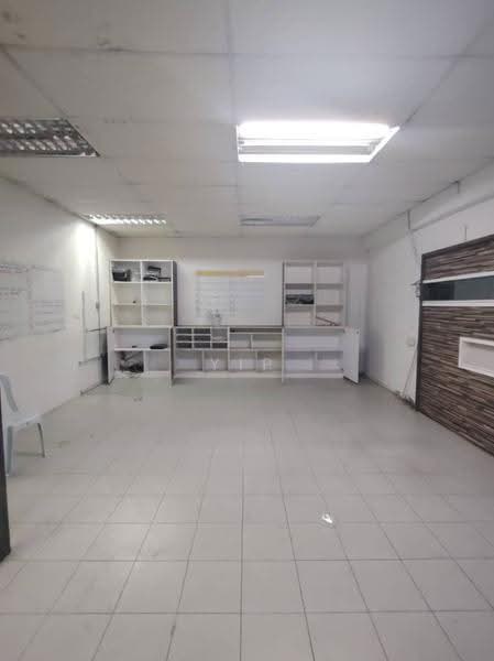 Terrace Factory for Rent in Taman Johor Jaya (Johor Bahru) - Yip . - Interior - PropertyGuru.com.my