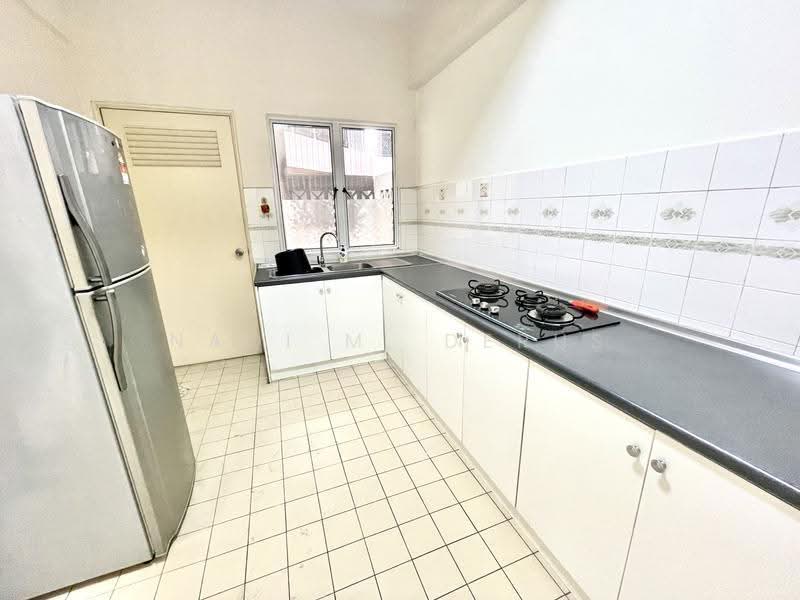Condominium for Sale at Sri TTDI - Naqi M. Derus - Kitchen - PropertyGuru.com.my