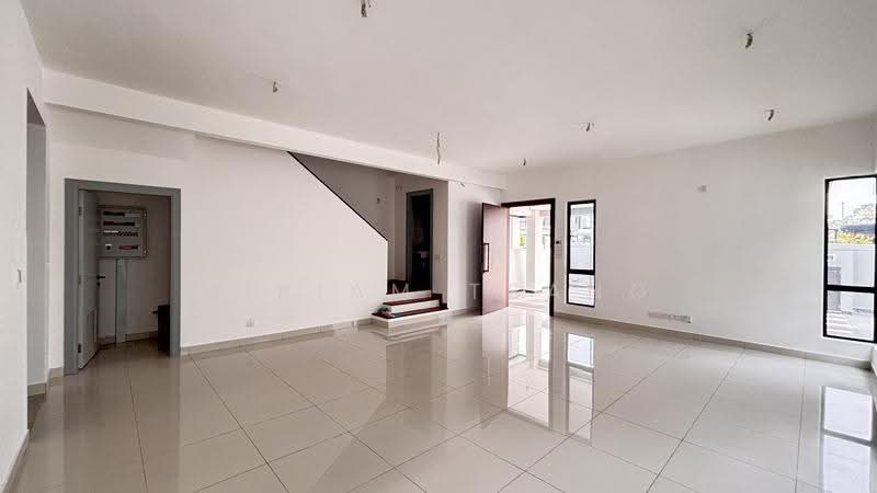 Cluster House for Sale in Shah Alam (Selangor) - Miriam Tsang - Living Room - PropertyGuru.com.my