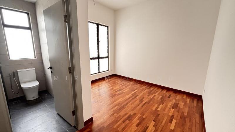 Cluster House for Sale in Shah Alam (Selangor) - Miriam Tsang - Bathroom - PropertyGuru.com.my