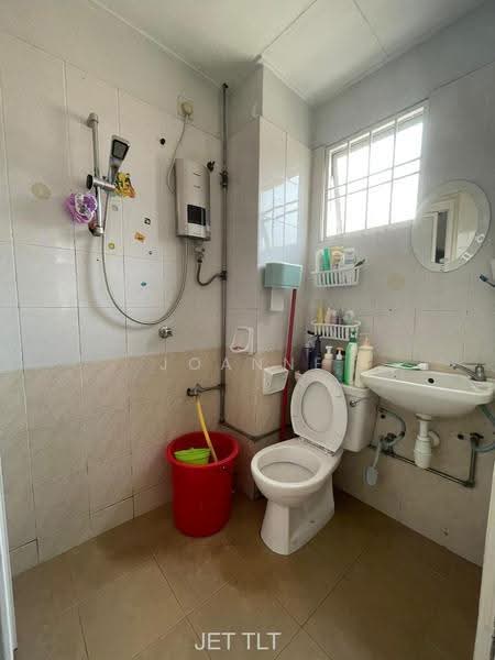 Terraced House for Sale in Bandar Botanic (Klang) - Joanne Lim - Bathroom - PropertyGuru.com.my