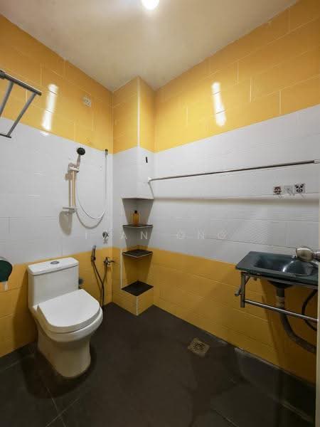 Rumah Teres 1-Tingkat untuk Disewa di Austin (Johor Bahru) - Ivan Ong - Bathroom - PropertyGuru.com.my
