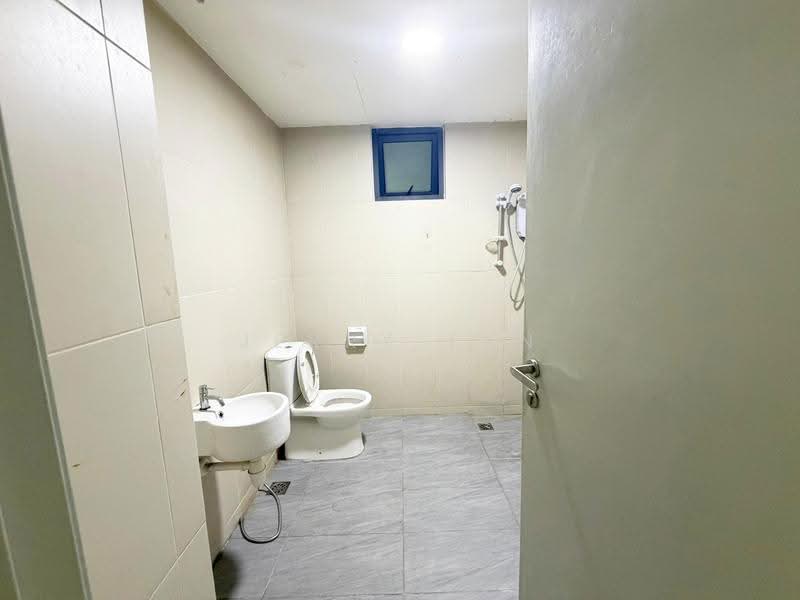 Kondominium untuk Disewa di The Promenade - Jerry Tan - Bathroom - PropertyGuru.com.my