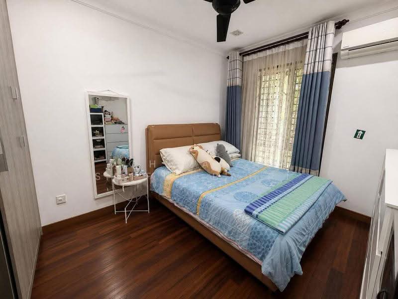 Bungalow House for Sale in Sepang (Selangor) - Mohd Aizat Saiful Bahri - Bedroom - PropertyGuru.com.my