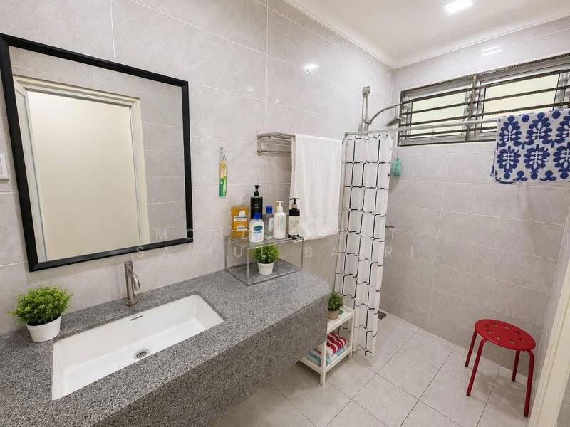 Bungalow House for Sale in Sepang (Selangor) - Mohd Aizat Saiful Bahri - Bathroom - PropertyGuru.com.my