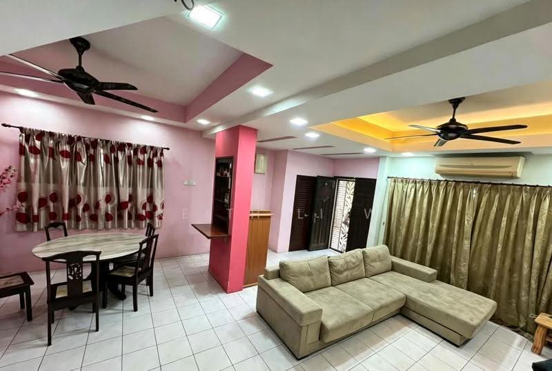 2-storey Terraced House for Sale in Kajang (Selangor) - Keith Liew - Living Room - PropertyGuru.com.my
