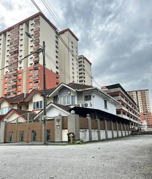 2-storey Terraced House for Sale in Kajang (Selangor) - Keith Liew - Exterior - PropertyGuru.com.my