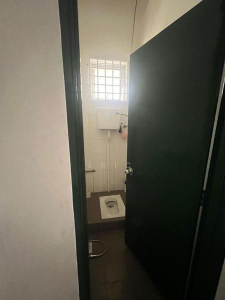 Shop for Rent in Alam Damai (Cheras) - Eric Liew - Bathroom - PropertyGuru.com.my