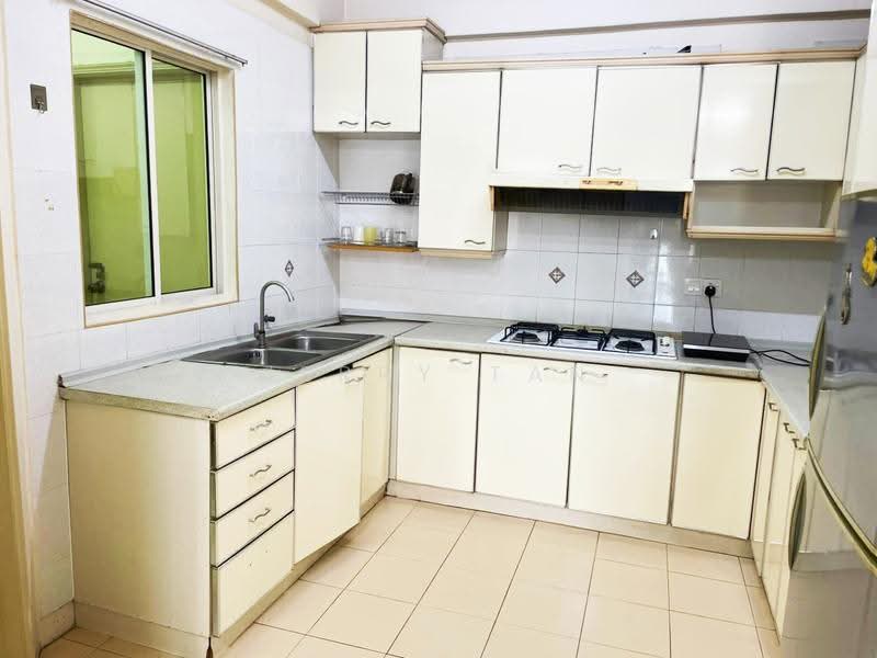 Condominium for Rent at Gold Coast Resort Condominium - Jerry Tan - Kitchen - PropertyGuru.com.my