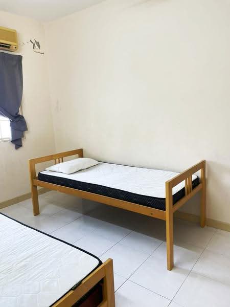 Condominium for Rent at Gold Coast Resort Condominium - Jerry Tan - Bedroom - PropertyGuru.com.my