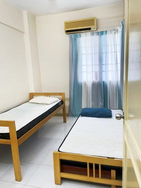 Condominium for Rent at Gold Coast Resort Condominium - Jerry Tan - Bedroom - PropertyGuru.com.my