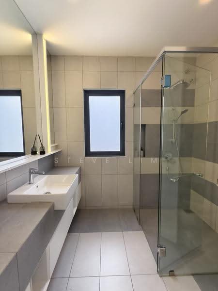 2-storey Terraced House for Sale in Sungai Buloh (Selangor) - Steve Lim - Master Bathroom - PropertyGuru.com.my