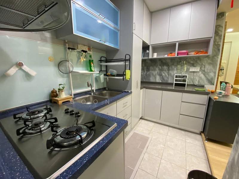 Condominium for Sale at Gold Coast Resort Condominium - Boon Siew - Kitchen - PropertyGuru.com.my