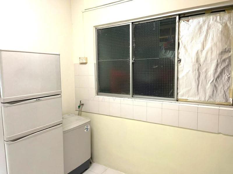 Apartment for Sale at Symphony Park - Gavin Tan - Kitchen - PropertyGuru.com.my