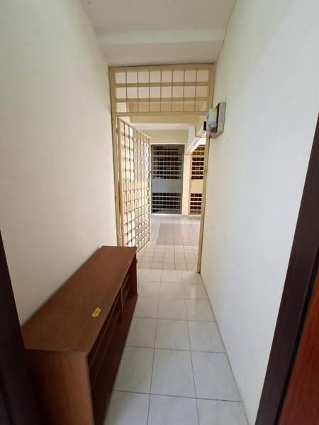 Pangsapuri untuk Dijual di Symphony Park - Gavin Tan - Corridor - PropertyGuru.com.my
