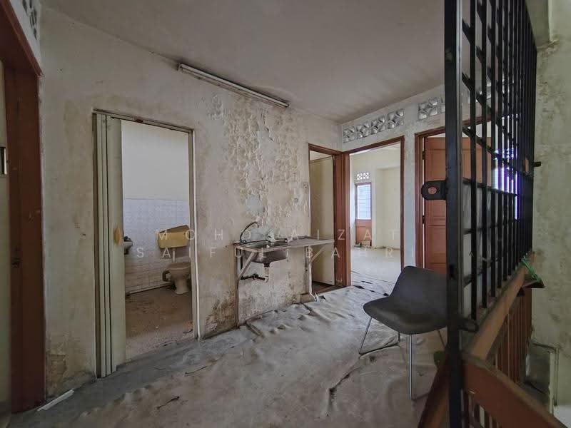 Rumah Teres 2-Tingkat untuk Dijual di Taman Maluri (Cheras) - Mohd Aizat Saiful Bahri - Bathroom - PropertyGuru.com.my