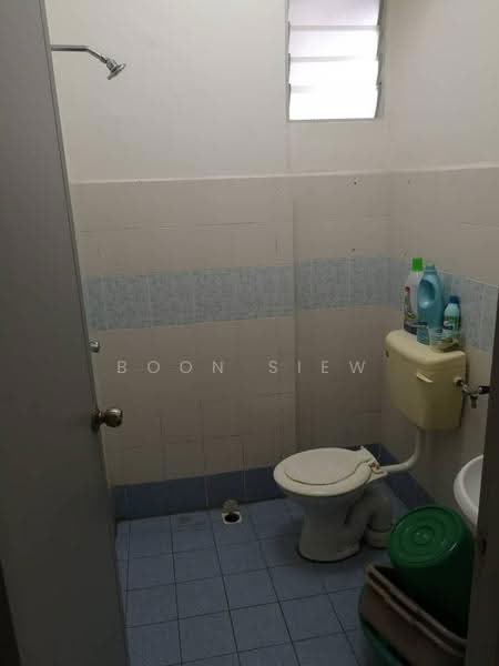 Pangsapuri untuk Dijual di Desa Alor Vista - Boon Siew - Bathroom - PropertyGuru.com.my