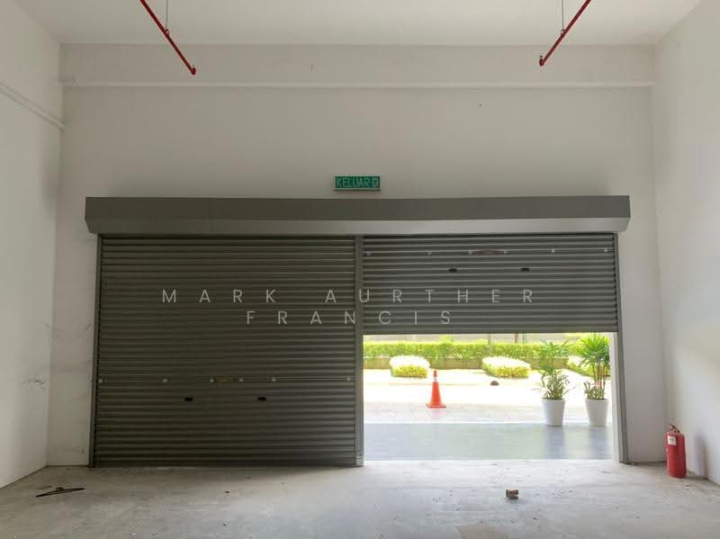 Shop for Sale in Pusat Perdagangan Seri Kembangan (Seri Kembangan) - Mark Aurther Francis - Exterior - PropertyGuru.com.my