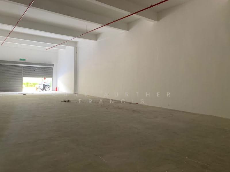 Shop for Sale in Pusat Perdagangan Seri Kembangan (Seri Kembangan) - Mark Aurther Francis - Interior - PropertyGuru.com.my