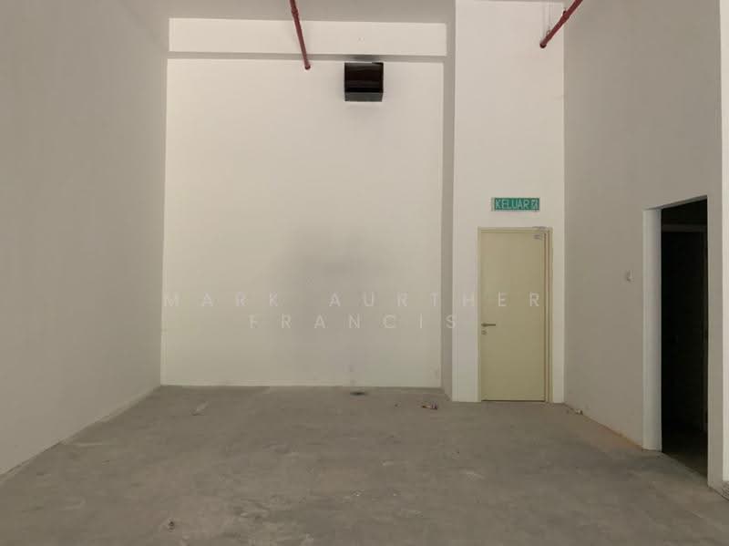 Shop for Sale in Pusat Perdagangan Seri Kembangan (Seri Kembangan) - Mark Aurther Francis - Interior - PropertyGuru.com.my