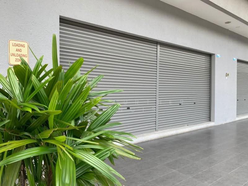 Shop for Sale in Pusat Perdagangan Seri Kembangan (Seri Kembangan) - Mark Aurther Francis - Exterior - PropertyGuru.com.my