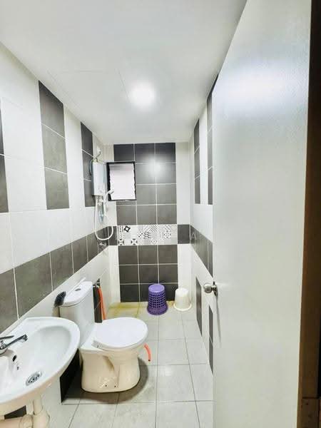 Service Residence for Rent at Residensi Emas - Deeya Yusof - Bathroom - PropertyGuru.com.my