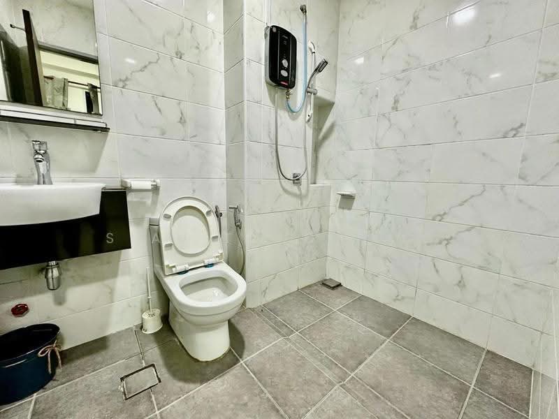 Kediaman Servis untuk Dijual di Sky Breeze Service Apartment - Siau Tong Ling - Bathroom - PropertyGuru.com.my