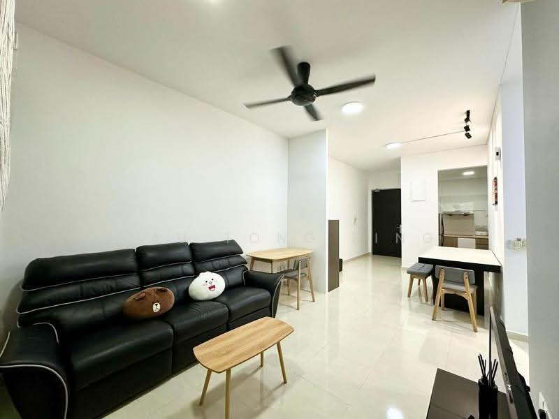 Kediaman Servis untuk Dijual di Sky Breeze Service Apartment - Siau Tong Ling - Living Room - PropertyGuru.com.my