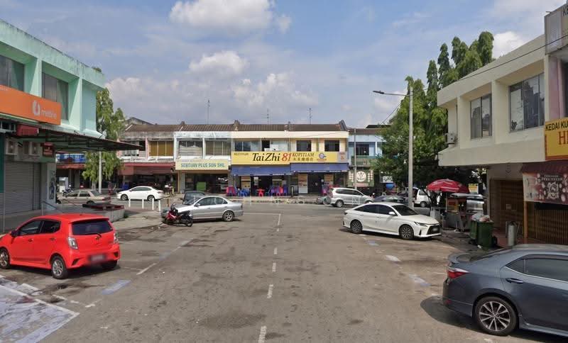 Kedai untuk Disewa di Taman Ungku Tun Aminah (Skudai) - Johnson Chong - Exterior - PropertyGuru.com.my