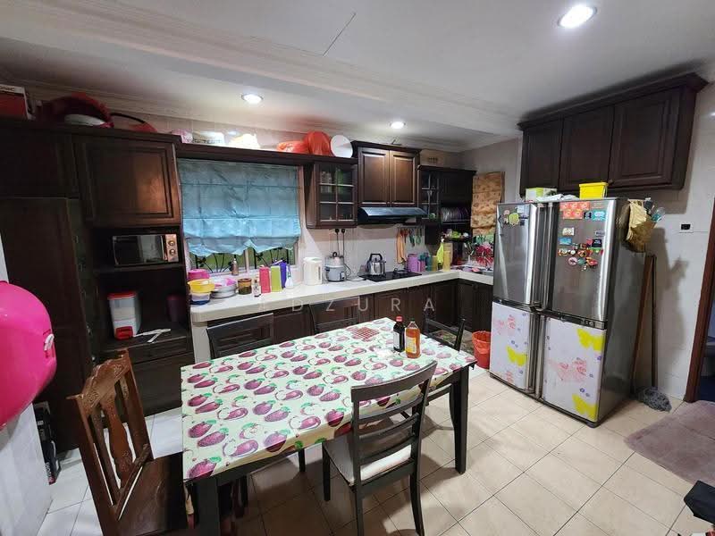 Rumah Berkembar untuk Dijual di Taman Kajang Impian (Kajang) - Adzura Zamedin - Kitchen - PropertyGuru.com.my