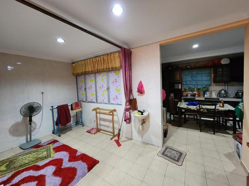 Rumah Berkembar untuk Dijual di Taman Kajang Impian (Kajang) - Adzura Zamedin - Kitchen - PropertyGuru.com.my