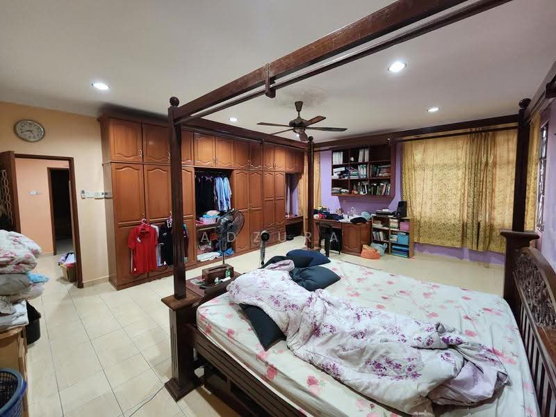 Rumah Berkembar untuk Dijual di Taman Kajang Impian (Kajang) - Adzura Zamedin - Bedroom - PropertyGuru.com.my