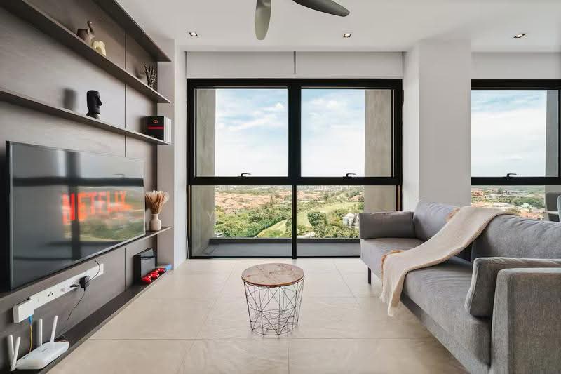 Kediaman Servis untuk Dijual di Jernih Residence - YY Teo - Living Room - PropertyGuru.com.my
