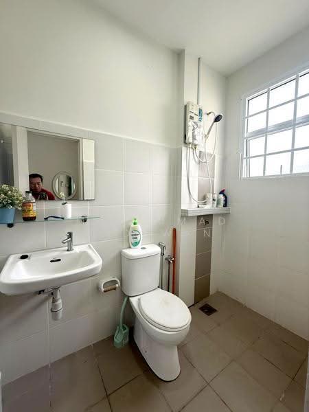 Rumah Teres untuk Dijual di Nilai (Negeri Sembilan) - Muhammad Ridhwan Mohd Huzairi - Bathroom - PropertyGuru.com.my