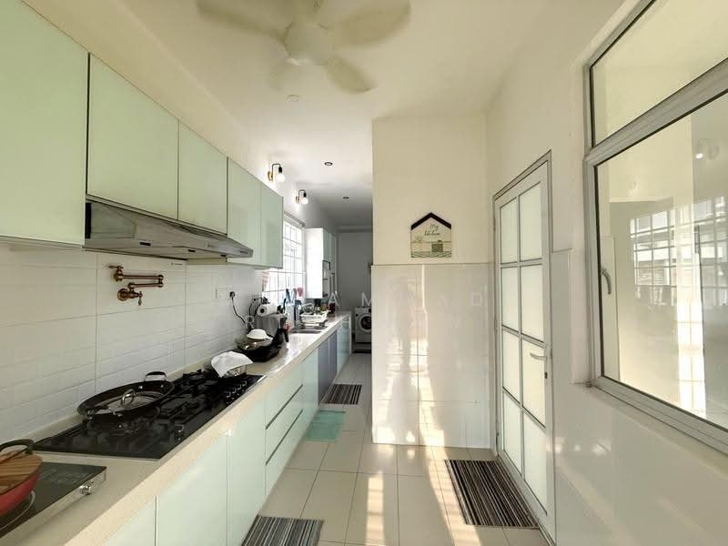 Rumah Teres untuk Dijual di Nilai (Negeri Sembilan) - Muhammad Ridhwan Mohd Huzairi - Kitchen - PropertyGuru.com.my