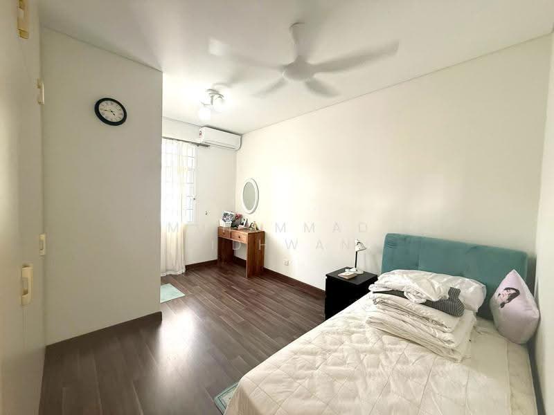 Rumah Teres untuk Dijual di Nilai (Negeri Sembilan) - Muhammad Ridhwan Mohd Huzairi - Bedroom - PropertyGuru.com.my