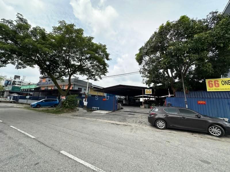 Warehouse for Rent in Taman Kepong (Kepong) - Suki Tan - Exterior - PropertyGuru.com.my