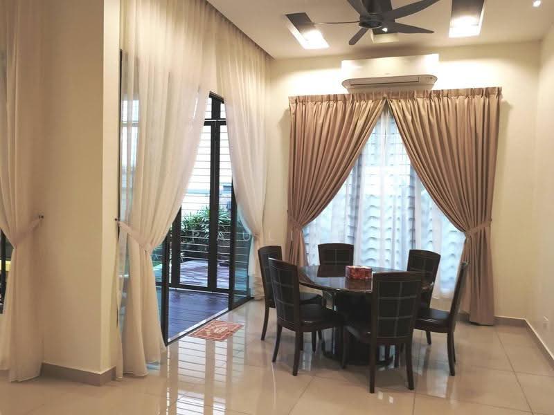Semi-Detached House for Sale in Bandar Mahkota Cheras (Cheras) - Pauline Chong - Dining Room - PropertyGuru.com.my