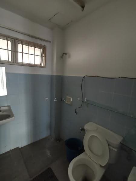 Apartment for Sale at Seri Puri - Daniel Tiew - Bathroom - PropertyGuru.com.my