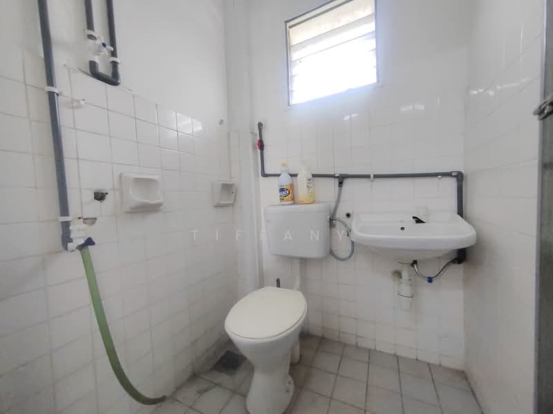 2-storey Terraced House for Sale in Bukit Sentosa (Rawang) - Tiffany Yang - Bathroom - PropertyGuru.com.my