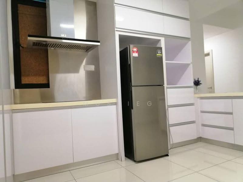 Service Residence for Rent at Southkey Mosaic - Muslieg . - Kitchen - PropertyGuru.com.my