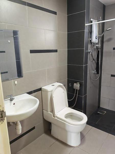 Kondominium untuk Disewa di The Z Residence - Lucas Chan - Bathroom - PropertyGuru.com.my