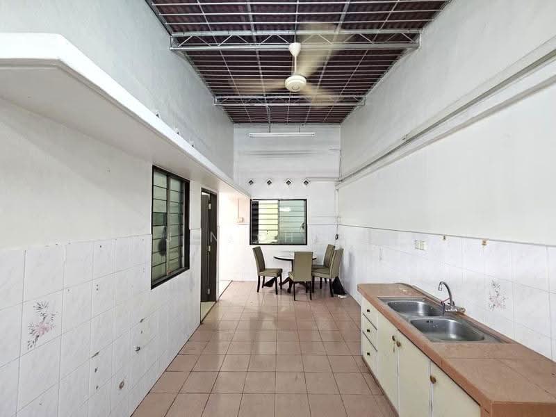 Rumah Teres 1-Tingkat untuk Dijual di Jelutong (Penang) - Jin Chuah - Kitchen - PropertyGuru.com.my