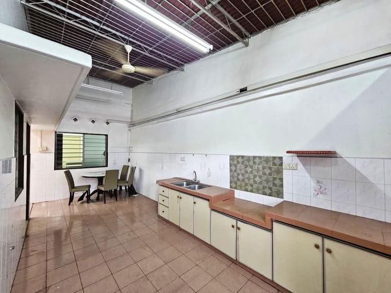 Rumah Teres 1-Tingkat untuk Dijual di Jelutong (Penang) - Jin Chuah - Kitchen - PropertyGuru.com.my
