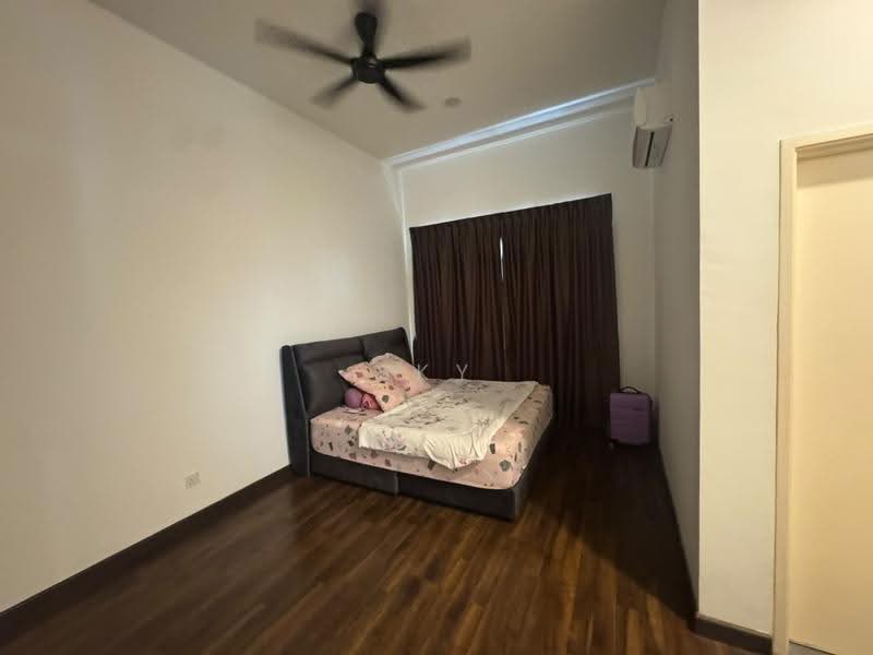 Semi-Detached House for Sale in Taman Desa Tebrau (Tebrau) - Sky Tan - Bedroom - PropertyGuru.com.my