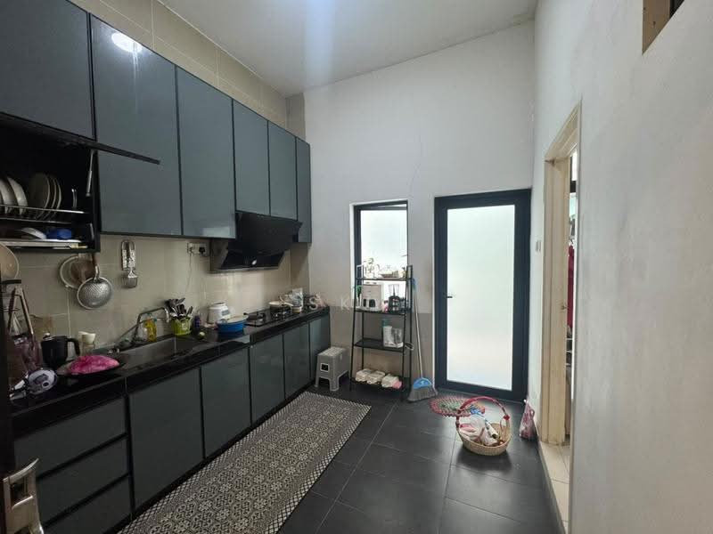 Semi-Detached House for Sale in Taman Desa Tebrau (Tebrau) - Sky Tan - Kitchen - PropertyGuru.com.my