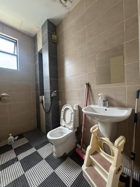 Semi-Detached House for Sale in Taman Desa Tebrau (Tebrau) - Sky Tan - Bathroom - PropertyGuru.com.my