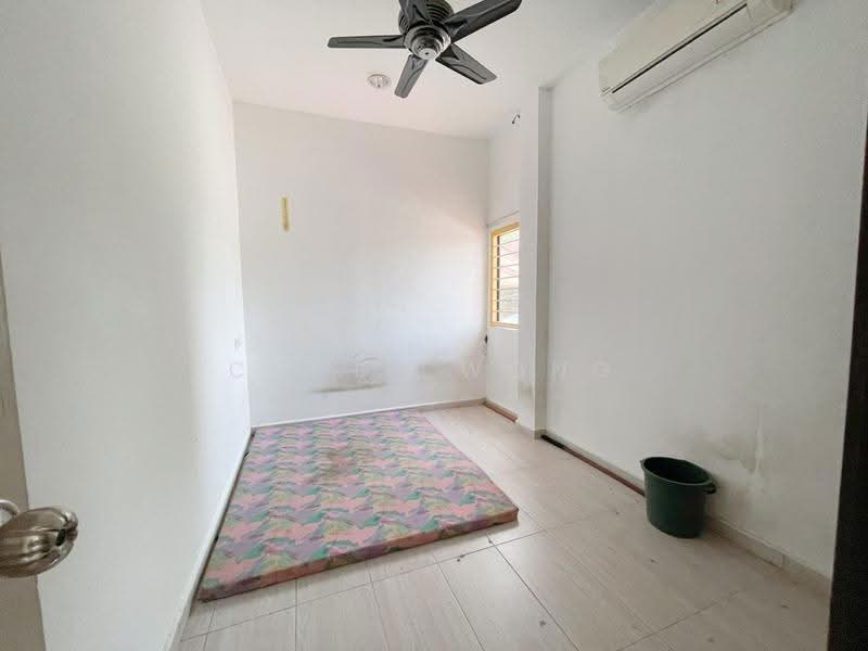 Rumah Teres untuk Dijual di Taman Kok Lian (Jalan Kuching) - Coyee Wong - Bedroom - PropertyGuru.com.my