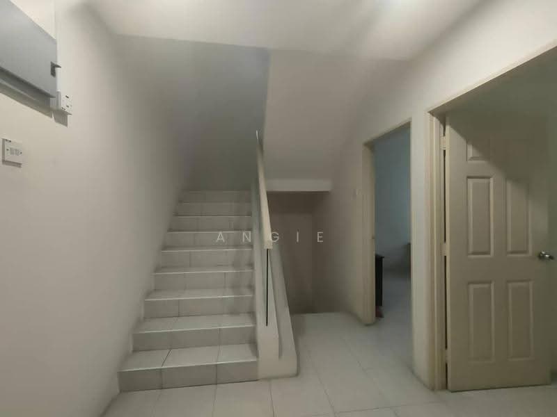 2.5-storey Terraced House for Sale in Medan Lapangan Suria (Ipoh) - Angie Wong - PropertyGuru.com.my